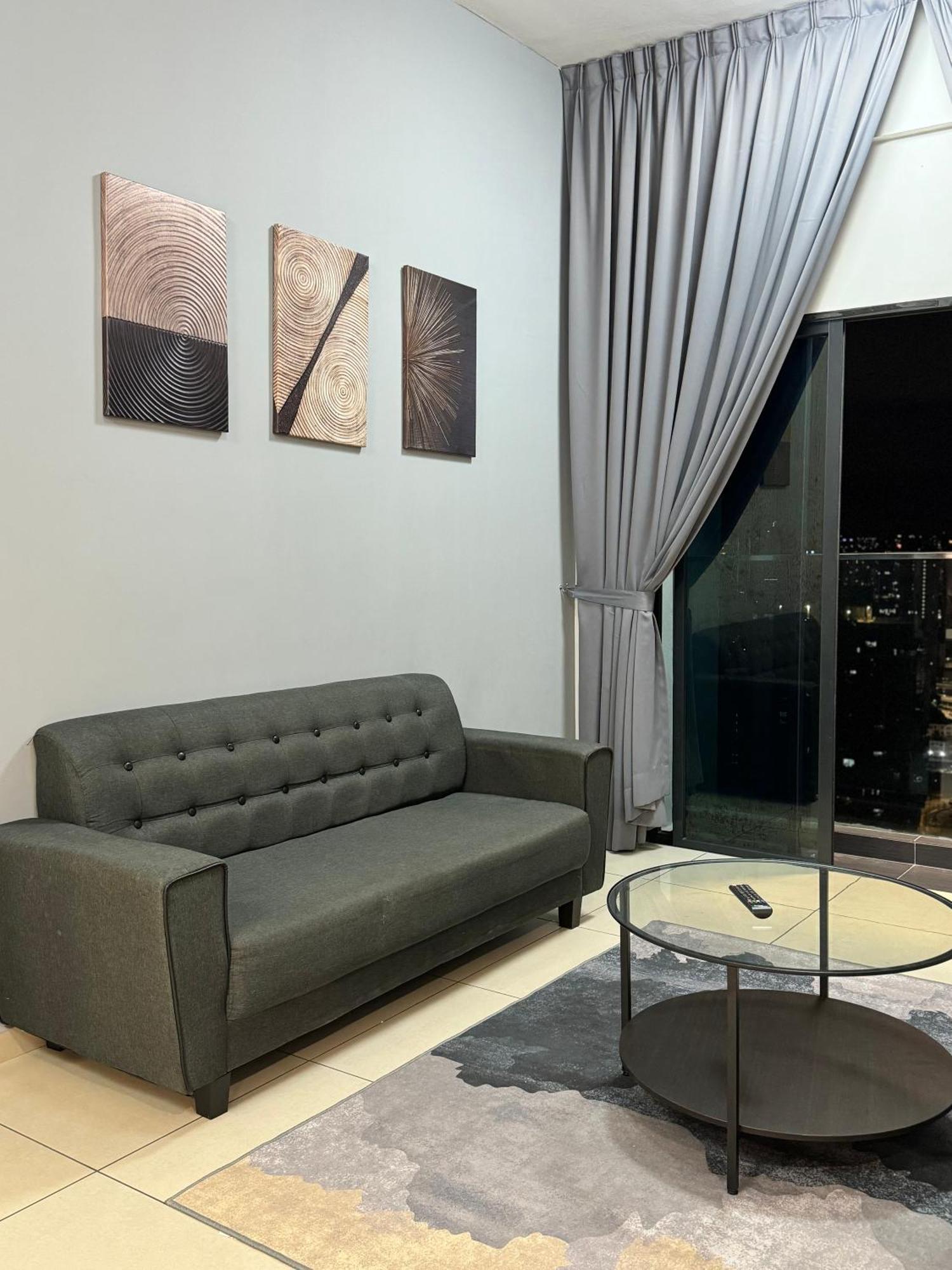 Reizz Residence By Nexus Suites Kuala Lumpur Extérieur photo